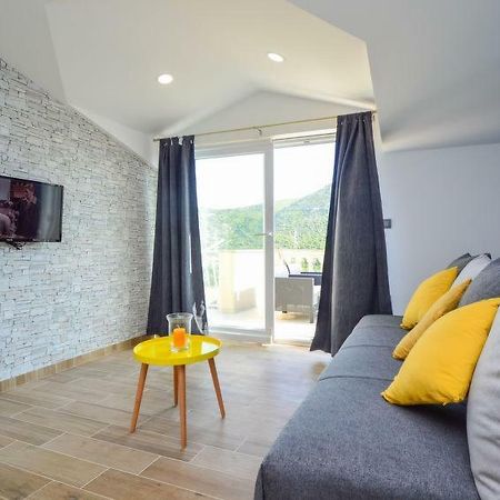 Apartment Ivana I Martina Grebastica Exterior photo
